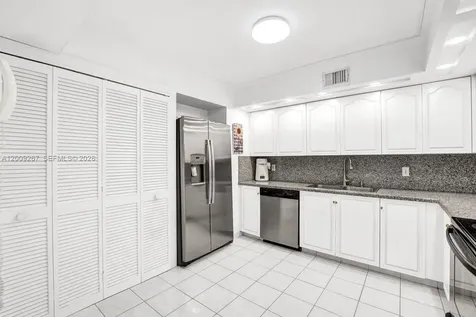 2806 N 46th Avenue Hollywood FL 33021