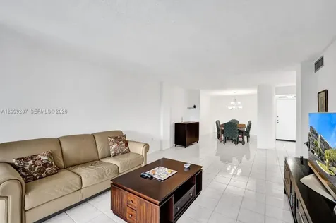 2806 N 46th Avenue Hollywood FL 33021