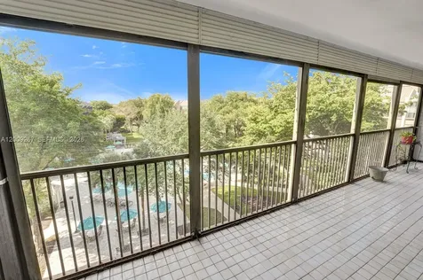 2806 N 46th Avenue Hollywood FL 33021