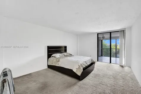 2806 N 46th Avenue Hollywood FL 33021