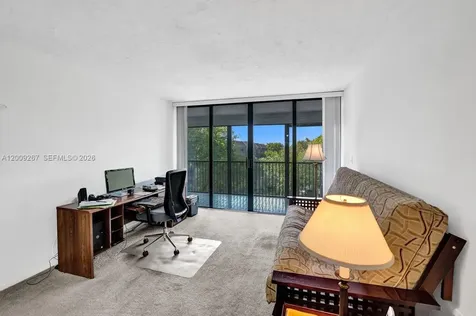 2806 N 46th Avenue Hollywood FL 33021