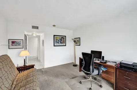 2806 N 46th Avenue Hollywood FL 33021