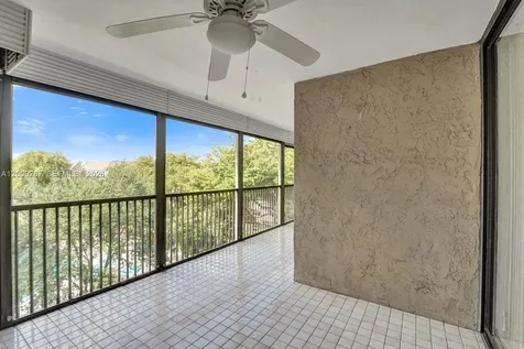 2806 N 46th Avenue Hollywood FL 33021