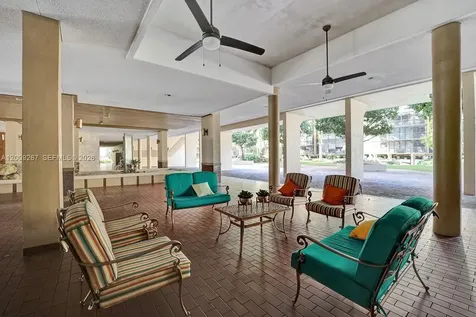 2806 N 46th Avenue Hollywood FL 33021