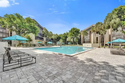 2806 N 46th Avenue Hollywood FL 33021