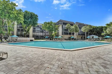 2806 N 46th Avenue Hollywood FL 33021