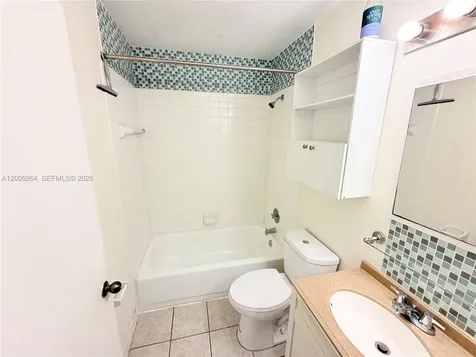3453 NW 44th Street Oakland Park FL 33309