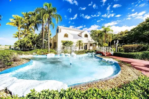3453 NW 44th Street Oakland Park FL 33309