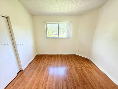 3453 NW 44th Street Oakland Park FL 33309