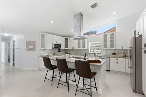 1135 Fairfax Lane Weston FL 33326