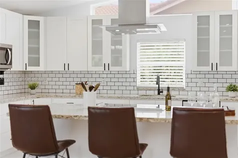 1135 Fairfax Lane Weston FL 33326