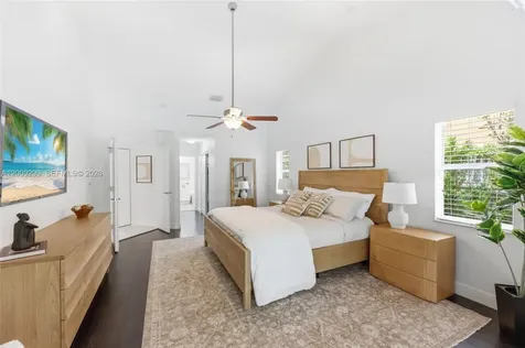 1135 Fairfax Lane Weston FL 33326
