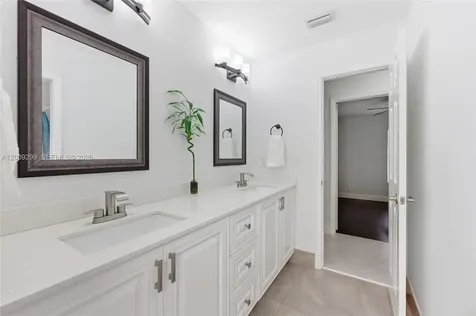 1135 Fairfax Lane Weston FL 33326