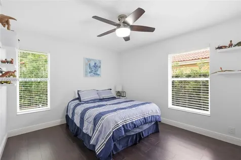 1135 Fairfax Lane Weston FL 33326
