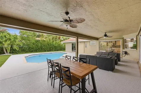 1135 Fairfax Lane Weston FL 33326