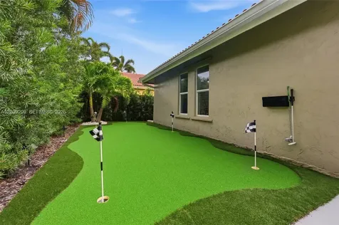 1135 Fairfax Lane Weston FL 33326