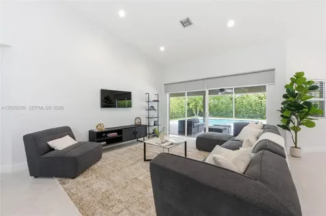 1135 Fairfax Lane Weston FL 33326
