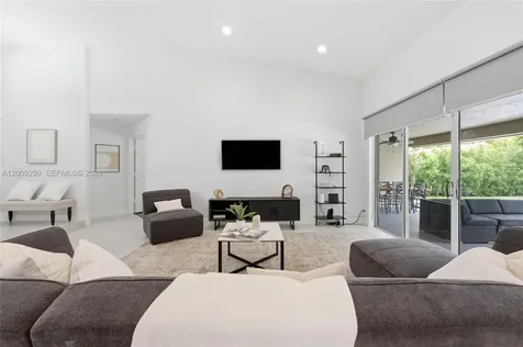 1135 Fairfax Lane Weston FL 33326