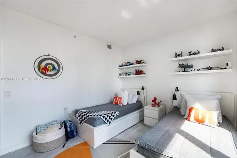 650 NE 32nd Street Miami FL 33137