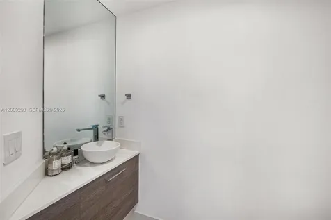 650 NE 32nd Street Miami FL 33137