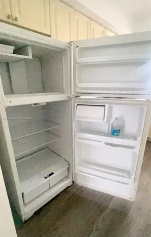 7324 SW 82nd Street Miami FL 33143