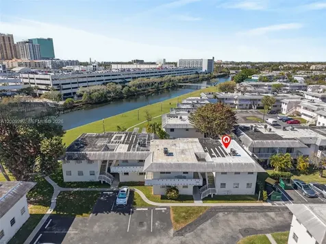 7324 SW 82nd Street Miami FL 33143