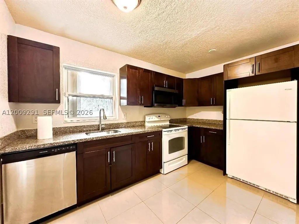 525 NW 15th Terrace Fort Lauderdale FL 33311