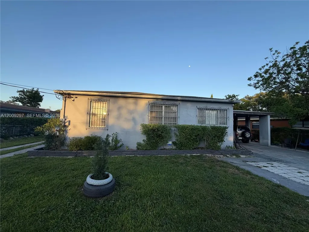 6741 NW 6th Court Miami FL 33150