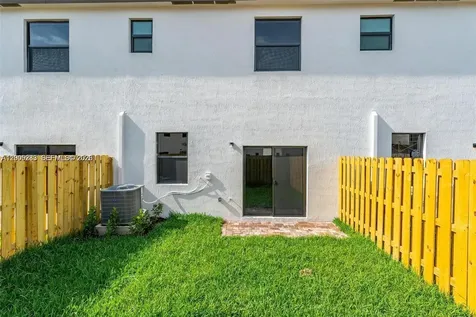 23507 SW 129th Path Homestead FL 33032