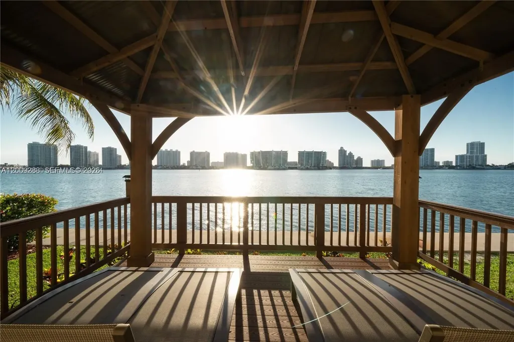 18100 N Bay Road Sunny Isles Beach FL 33160