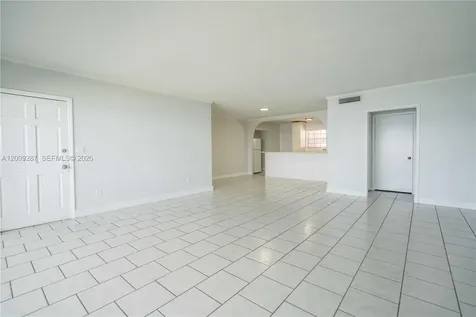 1940 Bay Drive Miami Beach FL 33141
