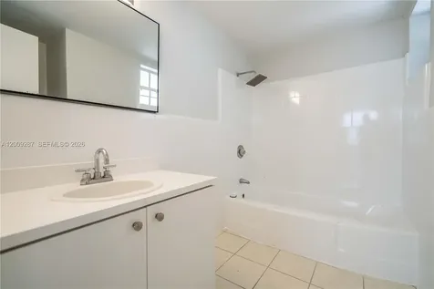 1940 Bay Drive Miami Beach FL 33141