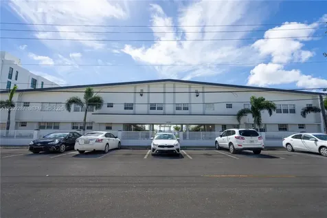 1940 Bay Drive Miami Beach FL 33141