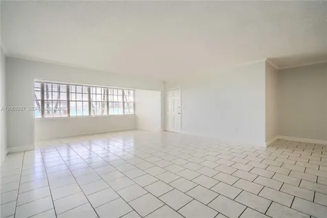 1940 Bay Drive Miami Beach FL 33141
