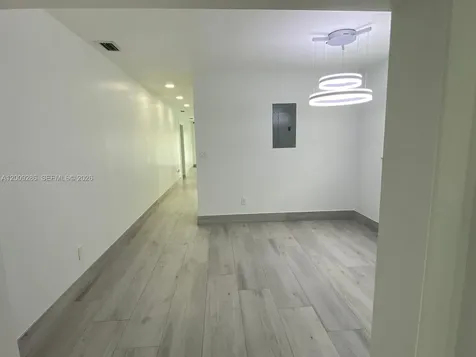 403 SW 89th Place Miami FL 33174