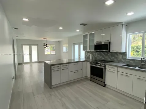 403 SW 89th Place Miami FL 33174