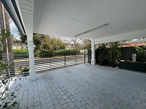 403 SW 89th Place Miami FL 33174