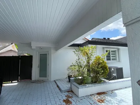403 SW 89th Place Miami FL 33174