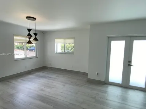 403 SW 89th Place Miami FL 33174