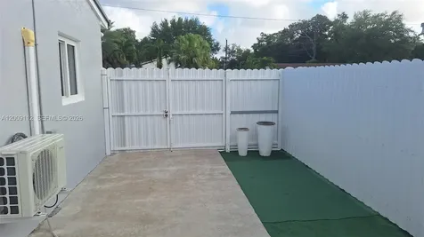 Miami Gardens FL 33056