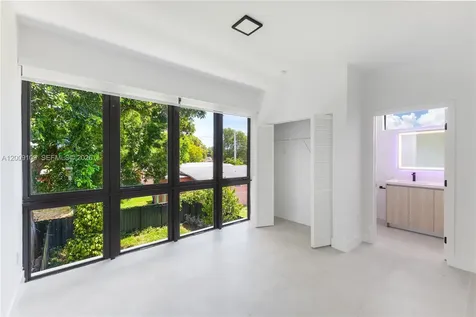 921 NW 55th Street Miami FL 33127