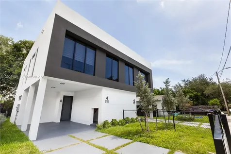 921 NW 55th Street Miami FL 33127