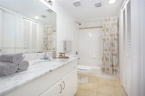 1200 Brickell Bay Drive Miami FL 33131