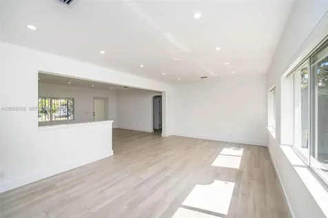 330 SW 27th Road Miami FL 33129