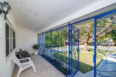 330 SW 27th Road Miami FL 33129