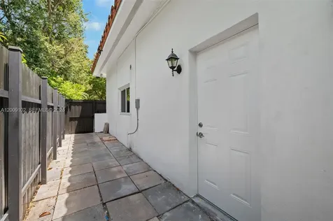 330 SW 27th Road Miami FL 33129