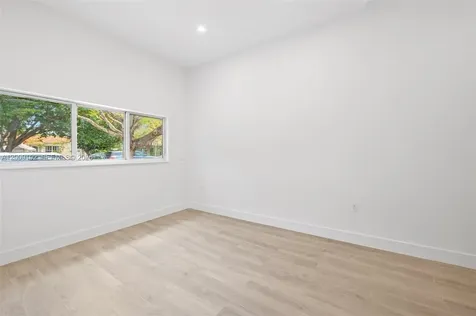 330 SW 27th Road Miami FL 33129