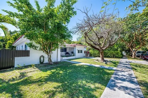 330 SW 27th Road Miami FL 33129