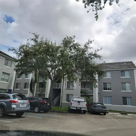 711 SW 111th Way Pembroke Pines FL 33025