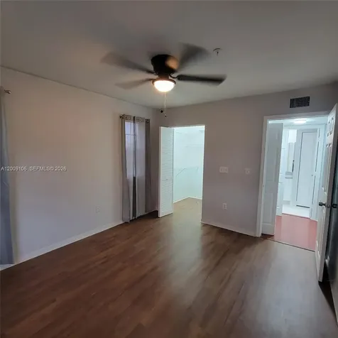 711 SW 111th Way Pembroke Pines FL 33025